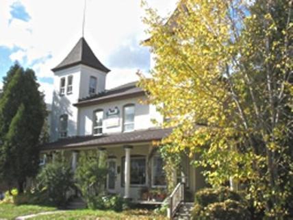 Auberge Les Deux Tours Сагеней Экстерьер фото